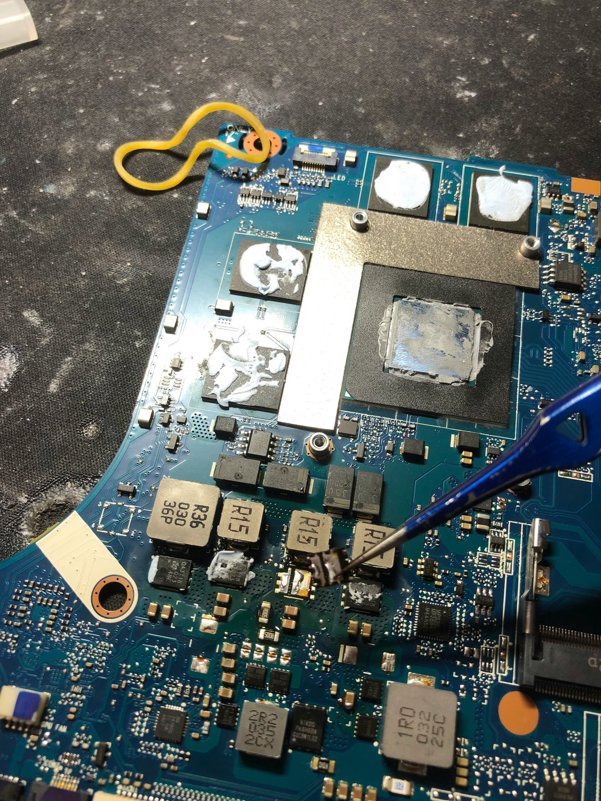 Sửa Lỗi Mất Nguồn & Bảo Mật Thông Tin Tại LaptopZ1